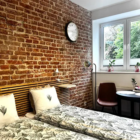 Apartment Nurska Nearby Ul Francuska I Stadion Narodowy Pge, National Stadium
